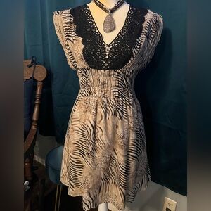 🐆🦓Bebe Midi Dress 🐆🦓